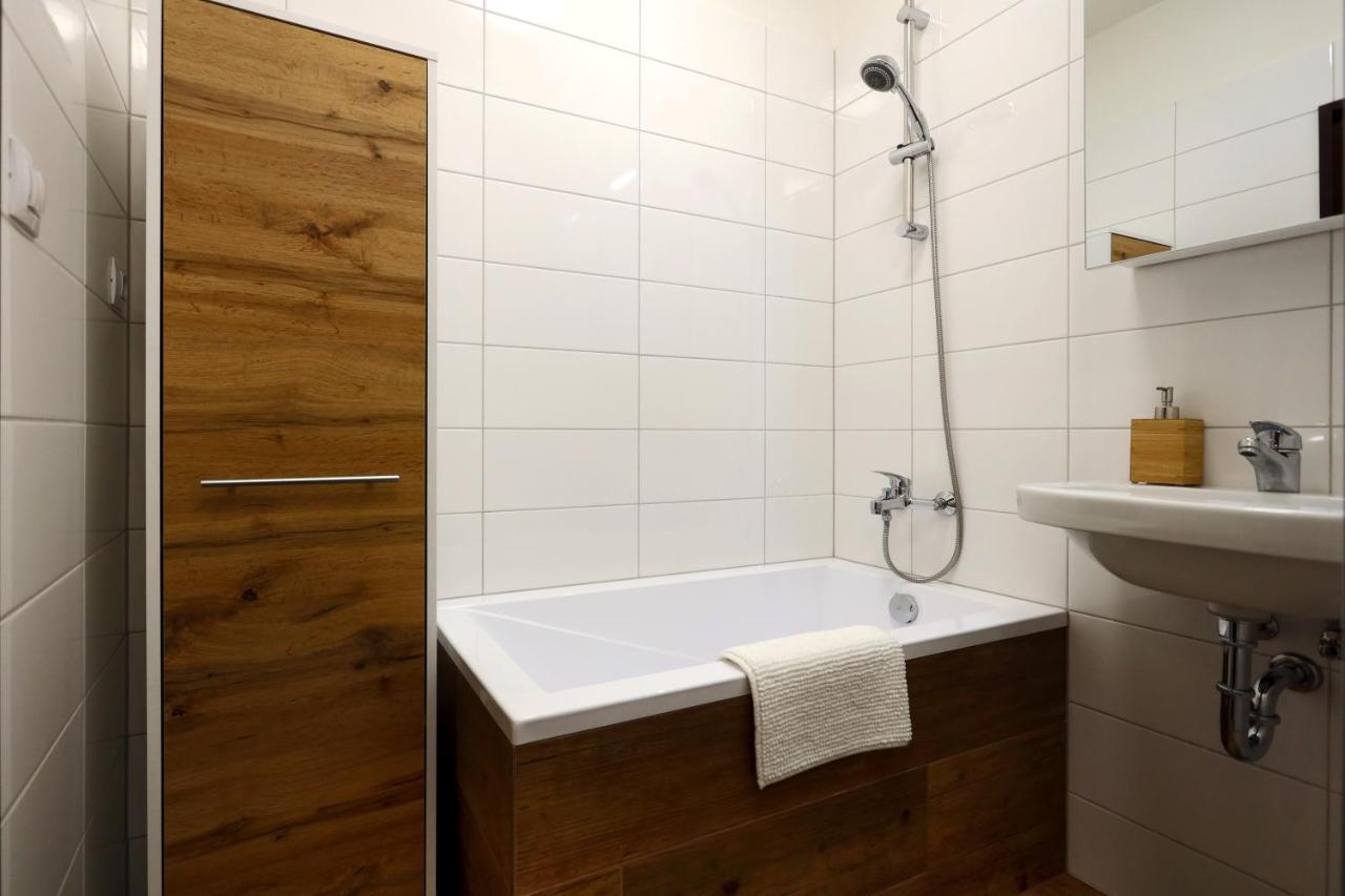 Old Town Apartment Cheb Bagian luar foto