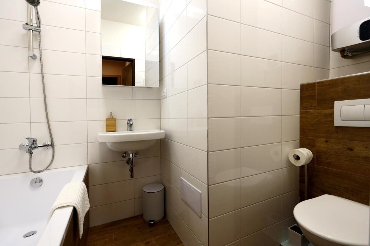 Old Town Apartment Cheb Bagian luar foto