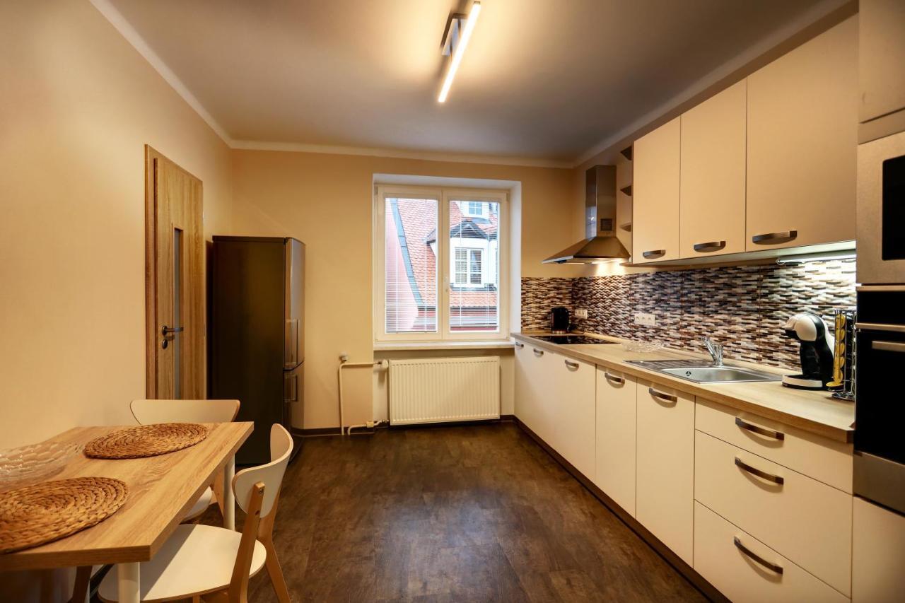 Old Town Apartment Cheb Bagian luar foto